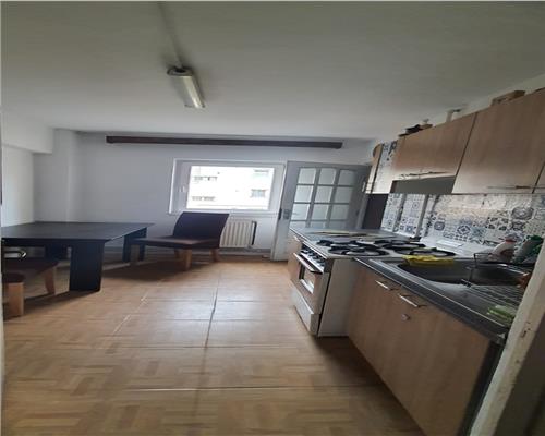 apartament spatios cu 3 camere si  2 bai de vanzare in sibiu- turnisor comision 0%