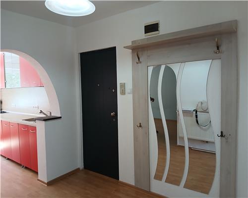 Apartament de inchiriat in Sibiu3 camere ,parter, spatiu verde la blocVasile Aron